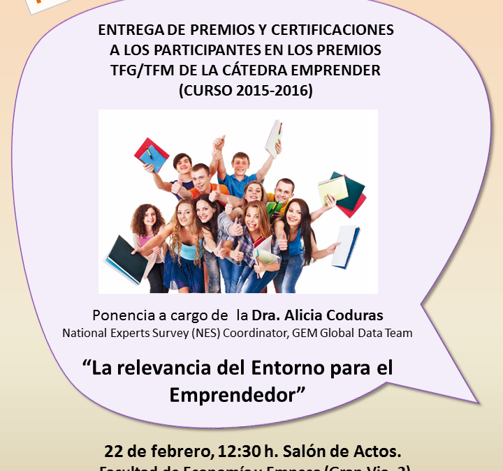 Entrega de premios y certificaciones a los participantes en los Premios TFG/TFM